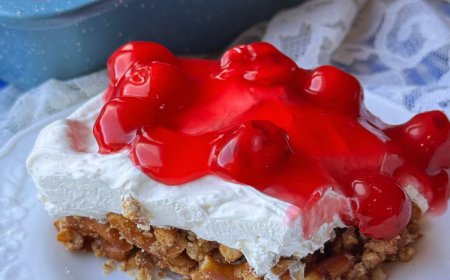 CHEESECAKE PRETZEL DESSERT