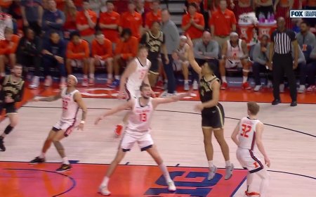 Purdue's Trey Kaufman-Renn sinks floater to score his 1,000th career point